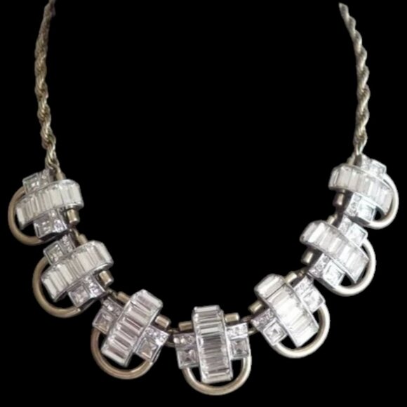 Banana Republic Signed Vintage-Style Gold-Tone Necklace w/Clear Rhinestone Accen - Picture 1 of 7